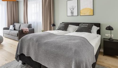 Deluxe Suite with Balcony