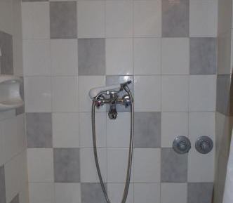 Economy Studio (3 Adults)