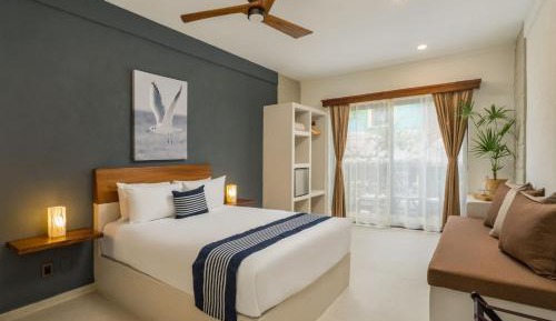 Standard Queen Room