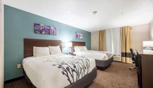 Standard Queen Room with Two Queen Beds - Non Smoking 