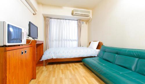 Studio Twin Room - Smoking - House Keeping is Optional with Additional Cost