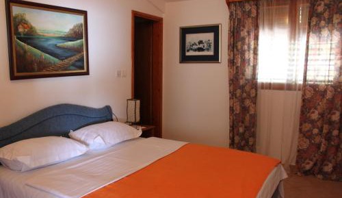 Comfort Two-Bedroom Apartment with Sea View
