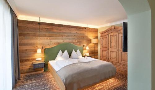 Suite with Sauna