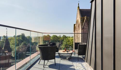Deluxe Premium King Room with Balcony