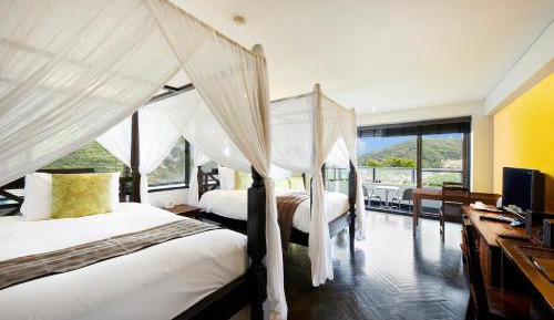 Superior Corner Twin Room with Balcony