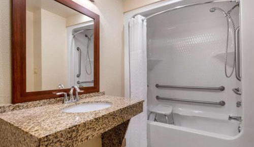 Queen Room with Two Queen Beds - Disability Access/Non-Smoking