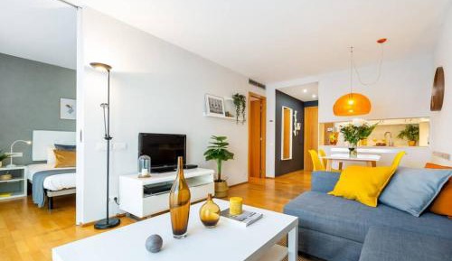 One-Bedroom Apartment