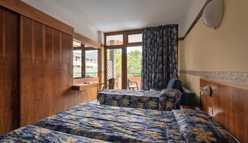 Quadruple Room with Pool View