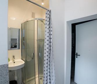 Quadruple Room with Shower and Shared Toilet
