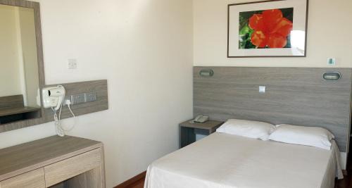 Single Room with Pool View