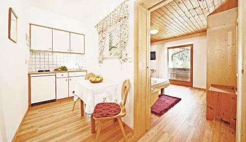 Superior One-Bedroom Apartment