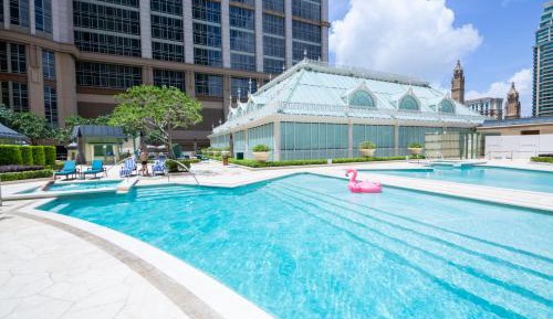 Windsor Suite King with all-day access to "The Residence” for 2 people