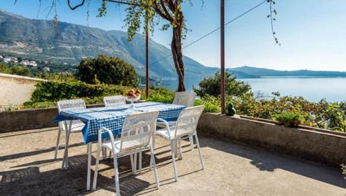 Two-Bedroom Apartment with Terrace and Sea View