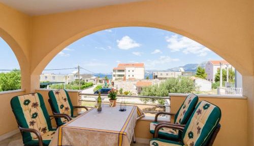 Two-Bedroom Apartment with Terrace and Sea View