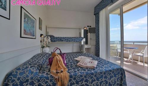 Family Room with Sea View