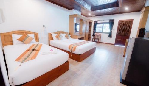 Triple Room with Pool View