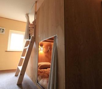 Mixed Dormitory Room