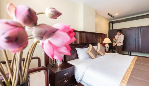 Deluxe Family Room