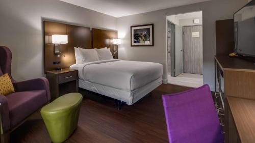 Queen Room - Mobility Access