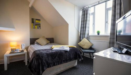 Single Room with Private Bathroom