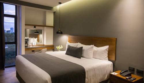 Superior King Room