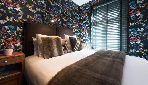 Comfort Double Room with Courtyard View