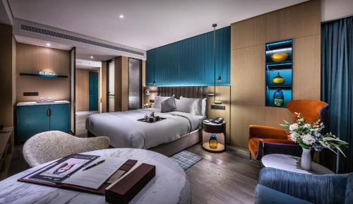Stylish City View King Room							