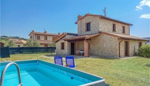 Three-Bedroom Holiday Home 