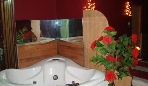 King Suite with Spa Bath