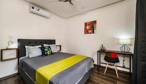 Standard Queen Room