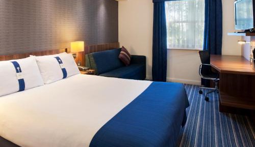 Standard Double Room with Free Hot Breakfast