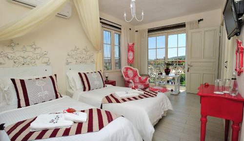 Deluxe Double or Twin Room with Balcony