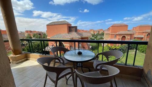 Apartment with Garden View