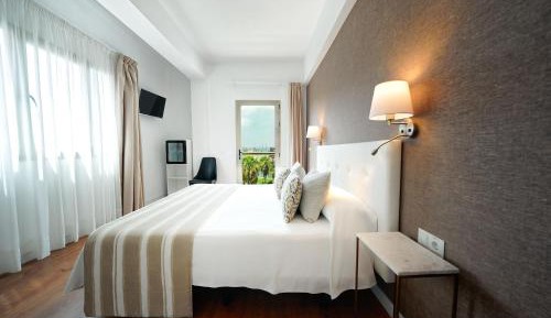 Twin Room with Terrace