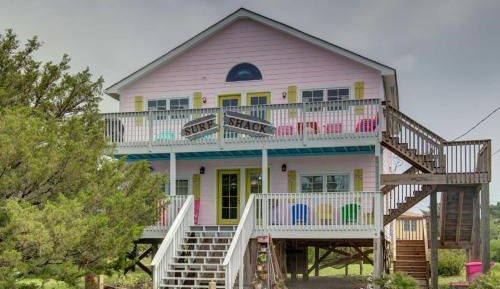 Three-Bedroom Holiday Home 