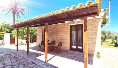 Bungalow (4 Adults)