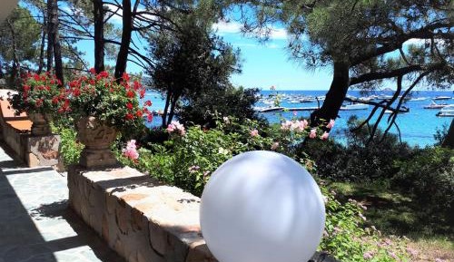 Villa - Beach Front