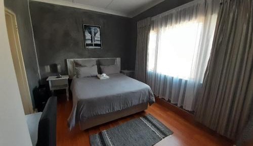 Queen Room