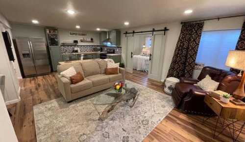 Deluxe Apartment