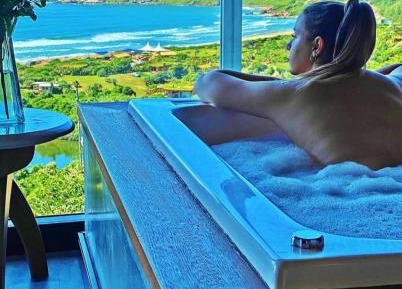 Luxury Suite with Spa Bath