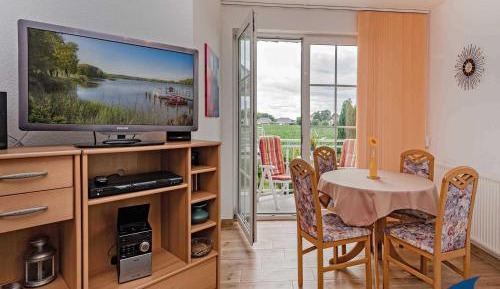 One-Bedroom Apartment with Balcony