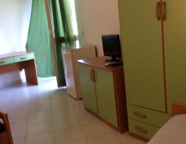 Quintuple Room