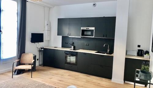 Deluxe Apartment