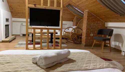 Deluxe Family Room