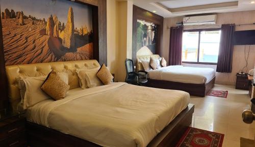 Deluxe Family Room