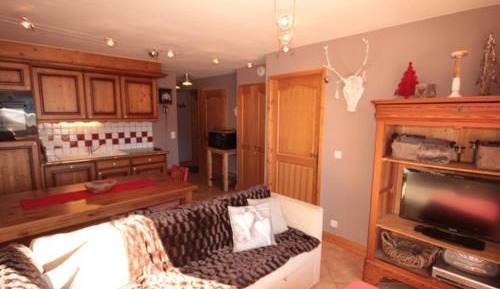 Apartment (6 Adults)