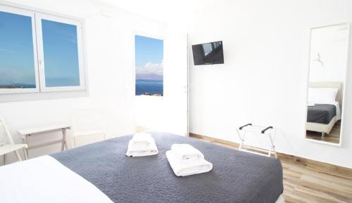 Classic Sea View Suite