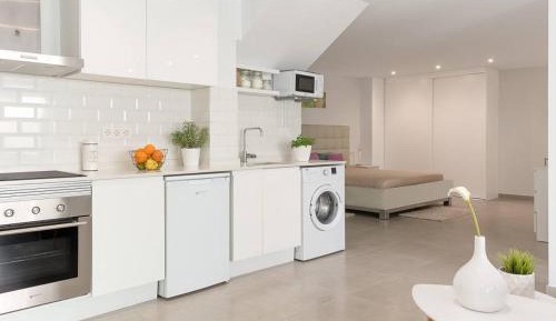 Studio Apartment