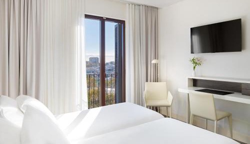 Classic Double Room with harbor view