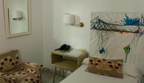 Single Room - Ground Floor